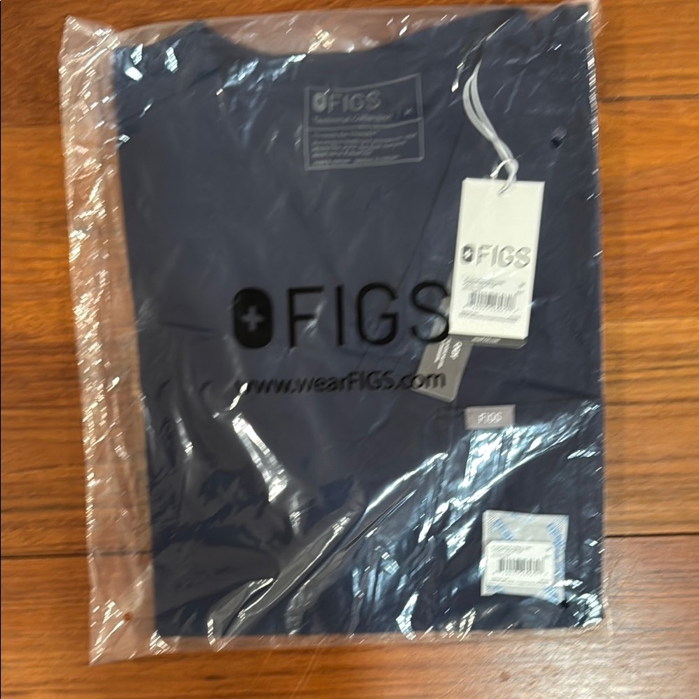 FIGS Women’s Navy Shirt